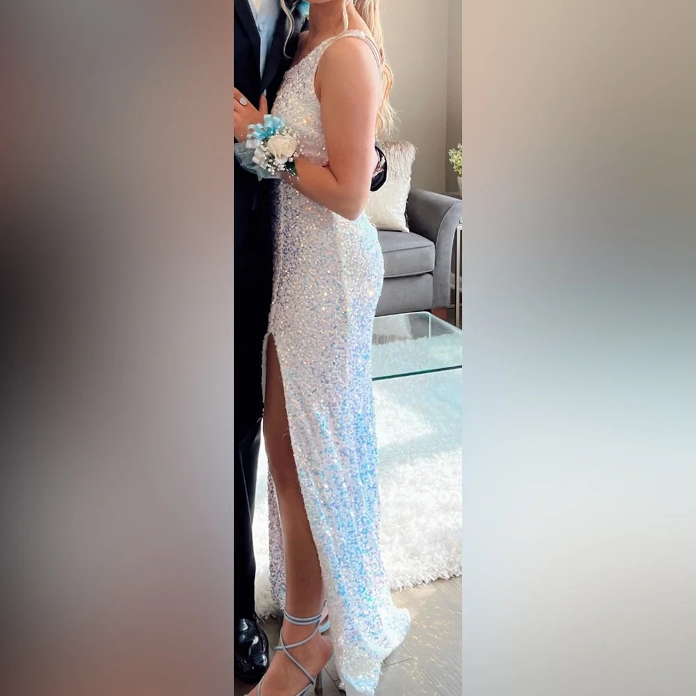 PROM DRESS - Picture 2 of 2